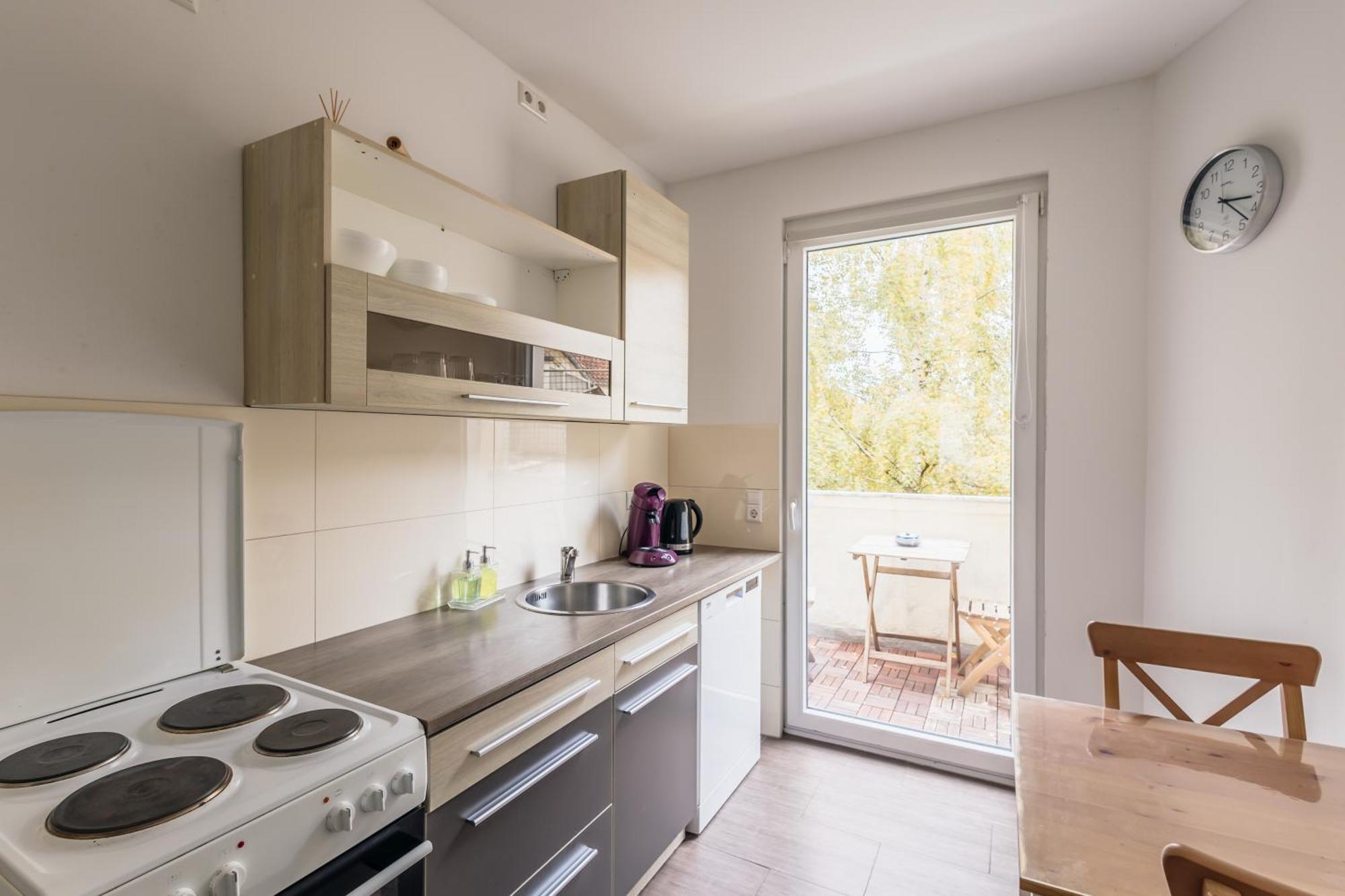 Centrally Located 2-Room Apartment Hanóver Habitación foto